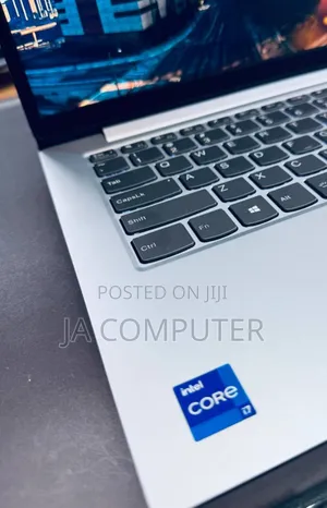 New Laptop Lenovo Ideapad 3 12GB Intel Core I7 SSD 512GB