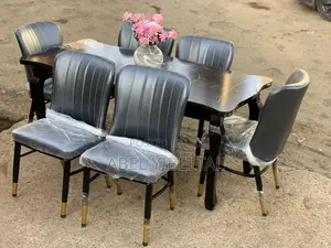 ውብ እና ዘመናዊ ባለ ስድስት መቀመጫ ከአንድ አመት ዋስትና ጋር