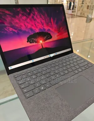 New Laptop Microsoft Surface Book 3 16GB Intel Core I7 SSD 512GB