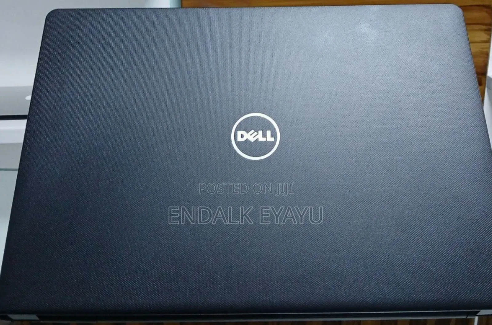 New Laptop Dell Vostro 15 3000 4GB Intel Core i5 SSD 1T
