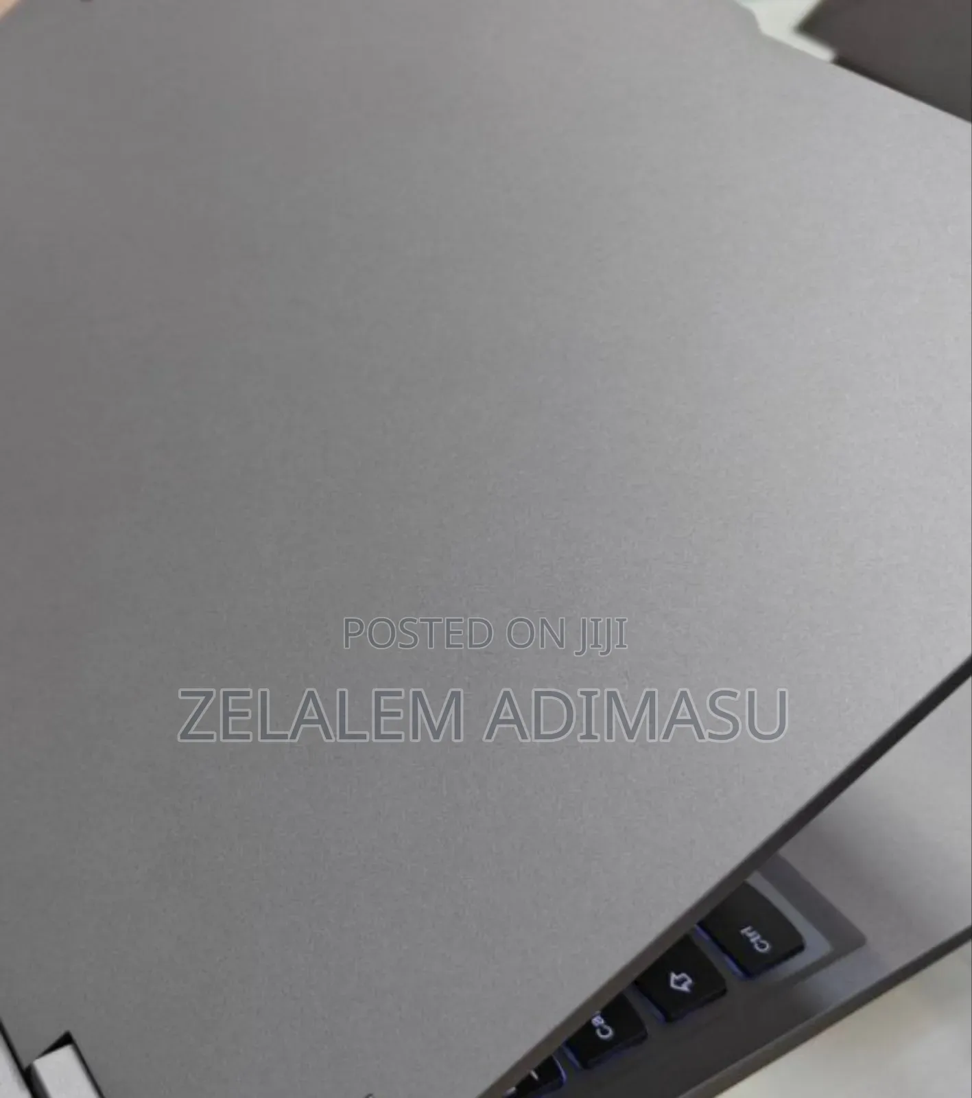 New Laptop Lenovo LOQ 15ARP9 16GB Intel Core I5 SSD 512GB