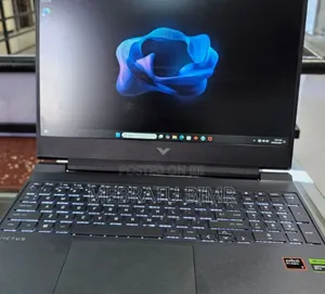 New Laptop HP Victus 15 16GB AMD Ryzen 7 SSD 1T