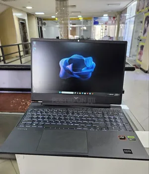 New Laptop HP Victus 15 16GB AMD Ryzen 7 SSD 1T