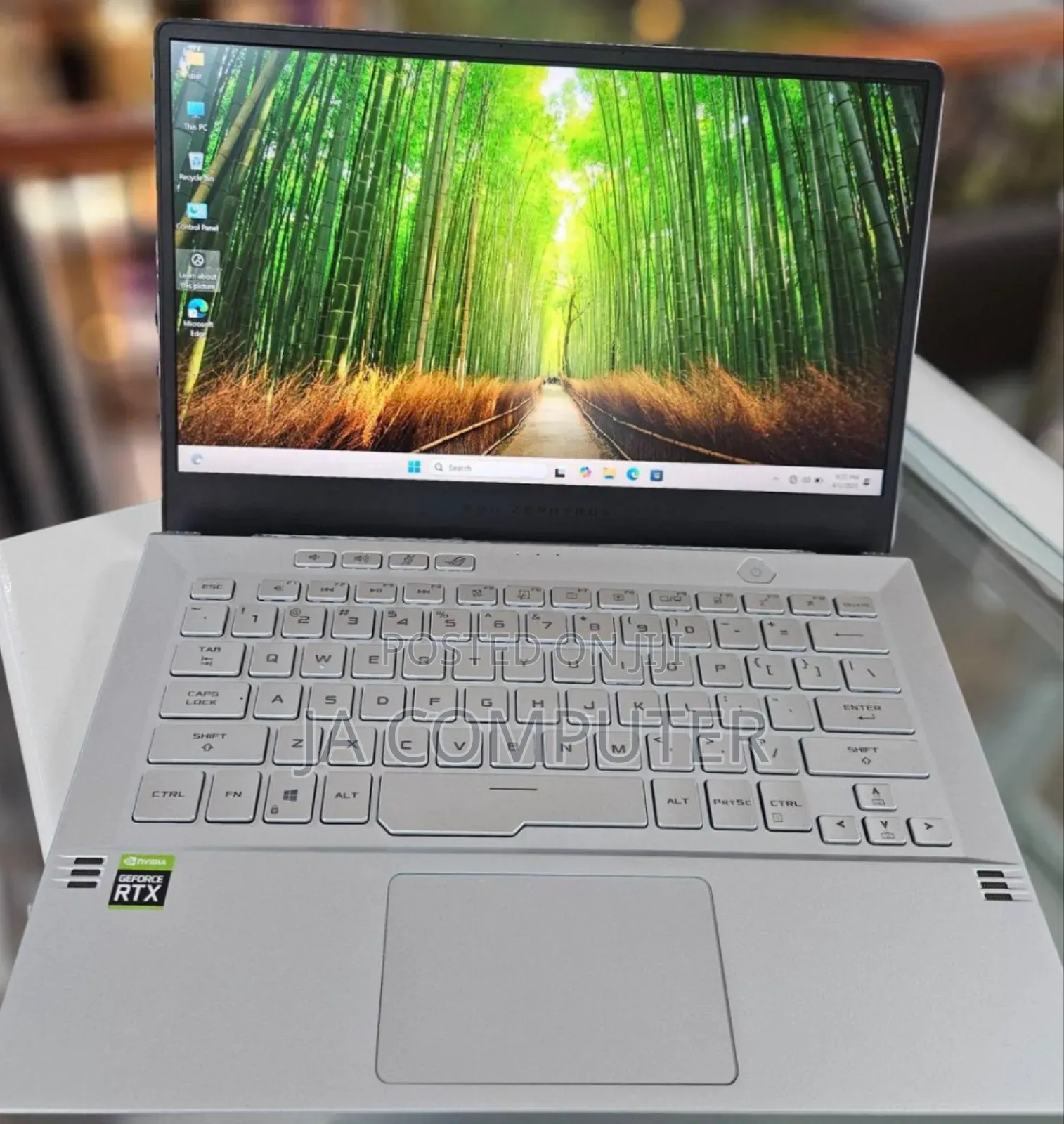 New Laptop Asus ROG Zephyrus G14 16GB AMD Ryzen 9 SSD 512GB