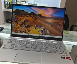 New Laptop HP Pavilion 15 8GB AMD Ryzen 5 SSD 512GB
