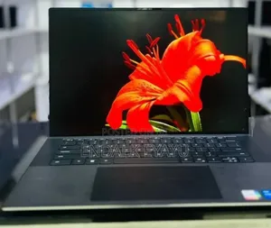 New Laptop Dell XPS 15 16GB SSD 512GB