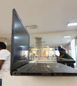 New Laptop HP Stream Notebook 8GB Intel Core I5 HDD 1T