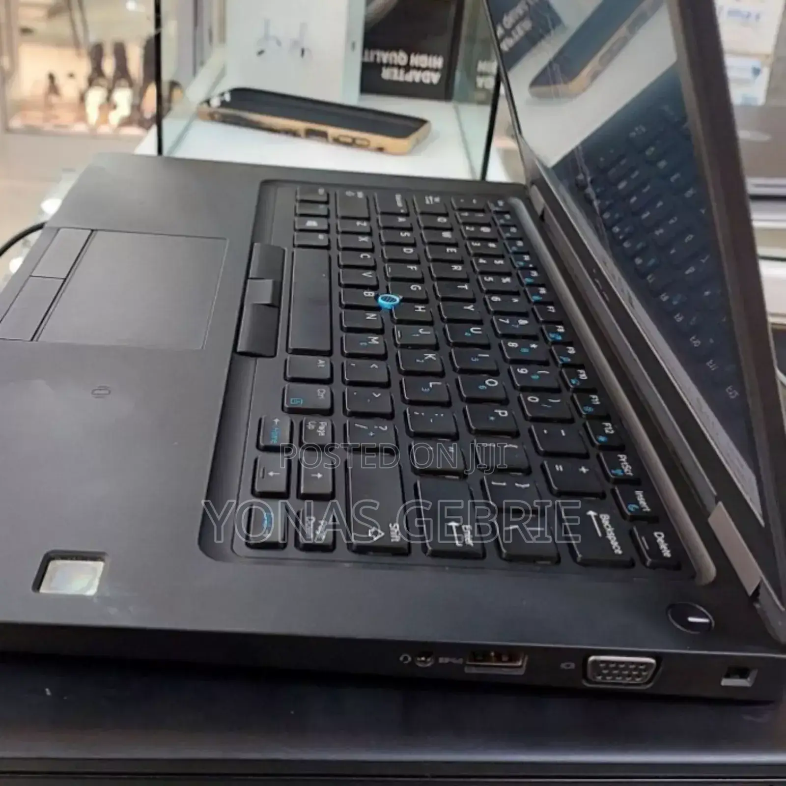 New Laptop Dell 8GB Intel Core I7 SSD 256GB