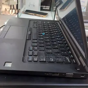 New Laptop Dell 8GB Intel Core I7 SSD 256GB