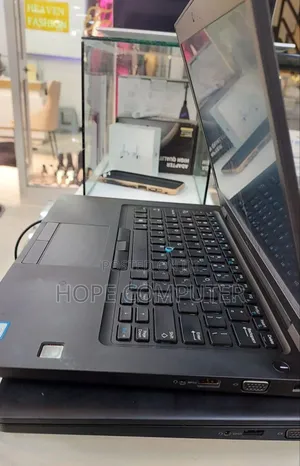 Photo - New Laptop Dell Latitude 5490 8GB Intel Core I7 SSD 256GB