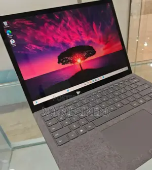 Photo - New Laptop Microsoft Surface Book 16GB Intel Core I7 SSD 512GB