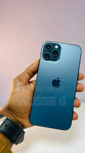 Photo - Apple iPhone 12 Pro Max 128 GB Blue