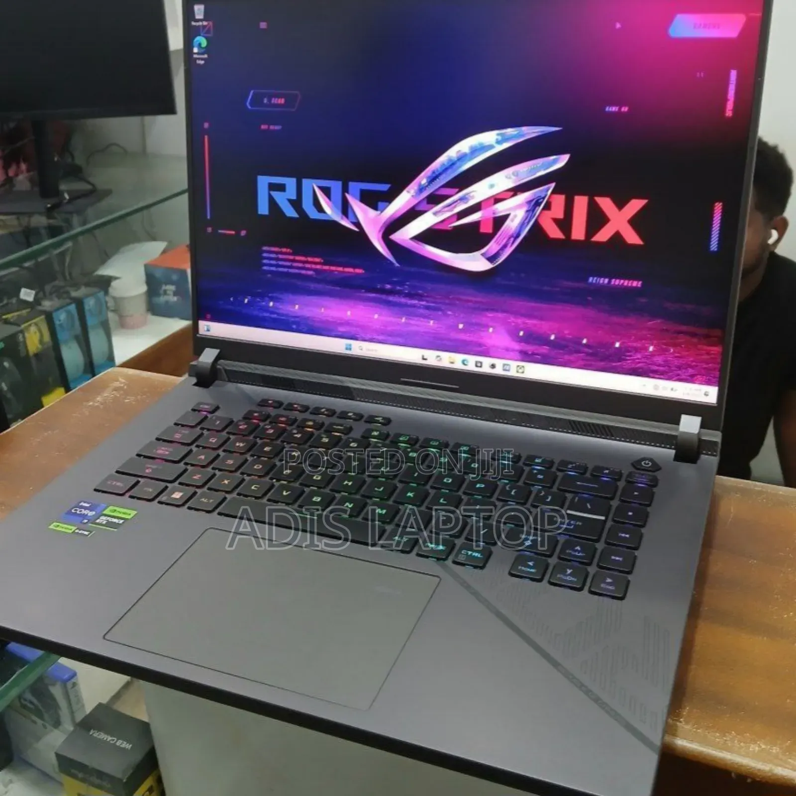 New Laptop Asus ROG Strix G15 32GB Intel Core I9 SSD 1T