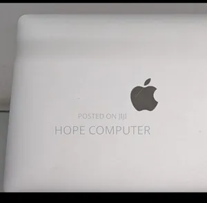 New Laptop Apple MacBook Pro 2017 8GB Intel Core I5 SSD 256GB