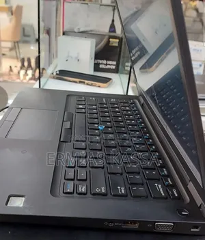 New Laptop Dell Latitude 5490 8GB Intel Core I7 SSD 256GB