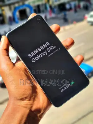 Photo - Samsung Galaxy S10e 128 GB Blue