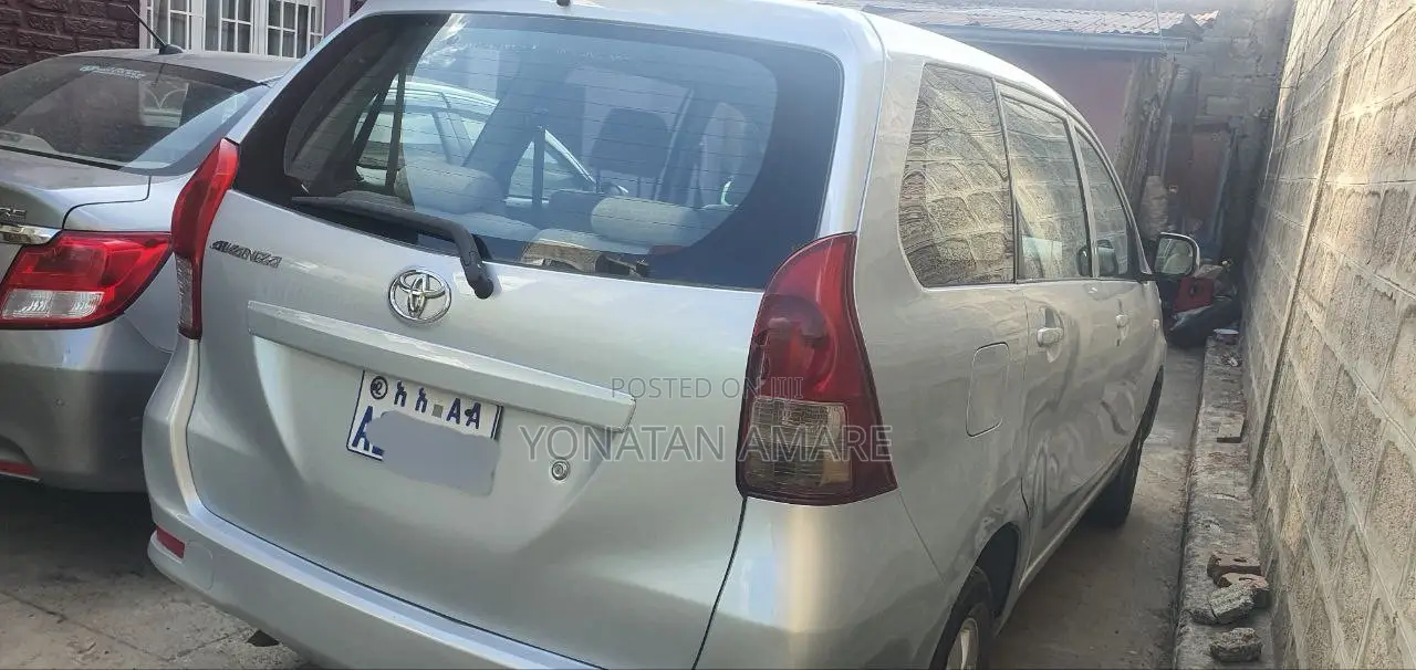 Toyota Avanza 2014 Silver