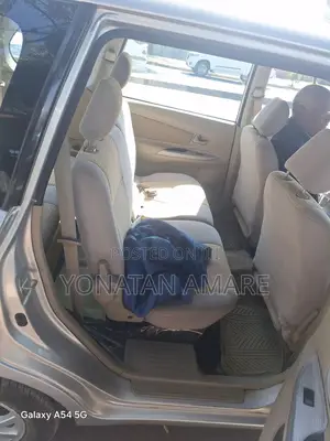 Toyota Avanza 2014 Silver