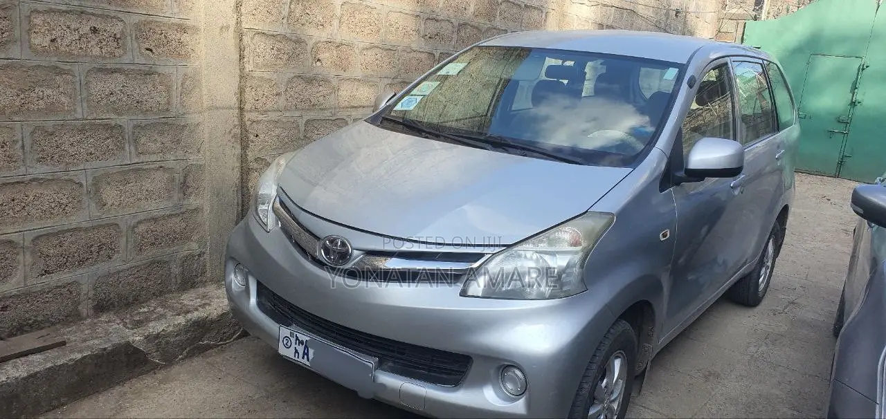 Toyota Avanza 2014 Silver