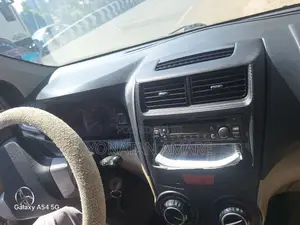 Toyota Avanza 2014 Silver