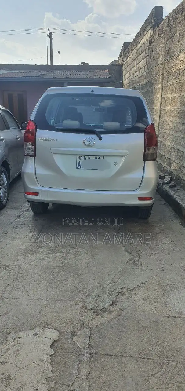 Toyota Avanza 2014 Silver