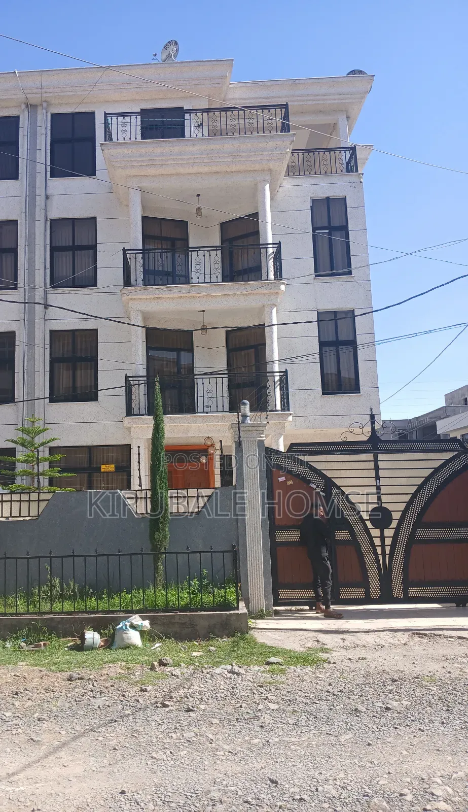7bdrm Villa in Bole for rent