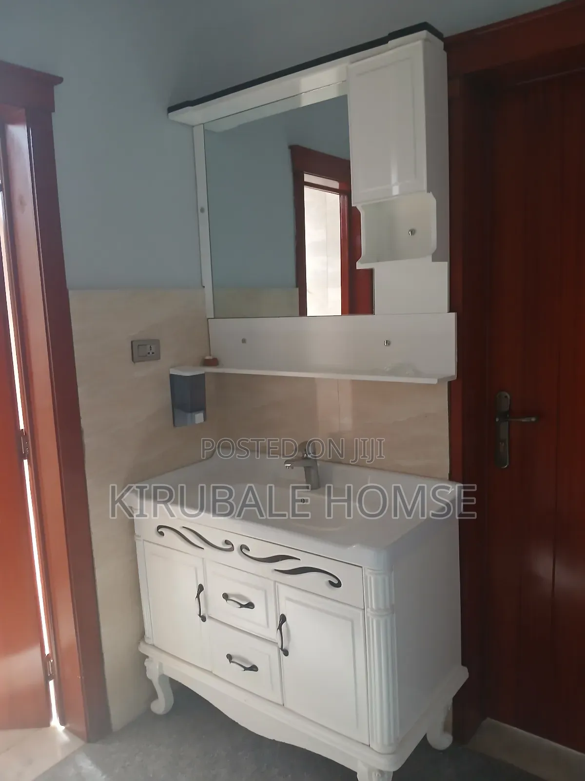 7bdrm Villa in Bole for rent