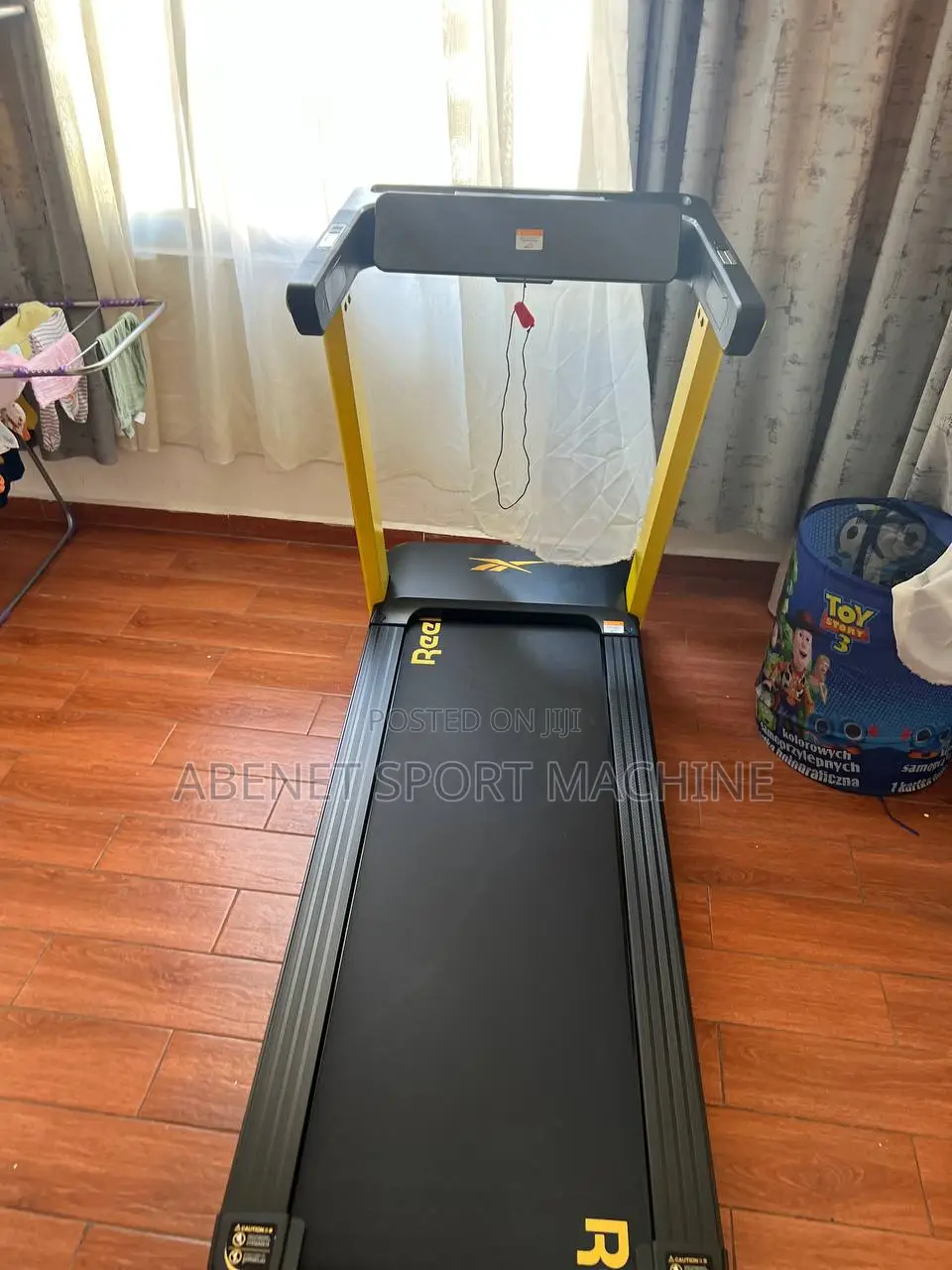 ዘመናዊ Reebok Fr20 የመሮጫ ማሽን