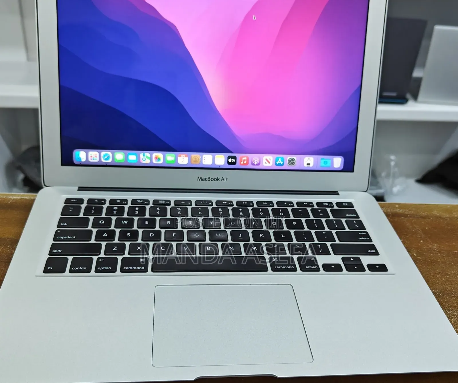 New Laptop Apple MacBook Air 2017 8GB Intel Core I5 SSD 128GB