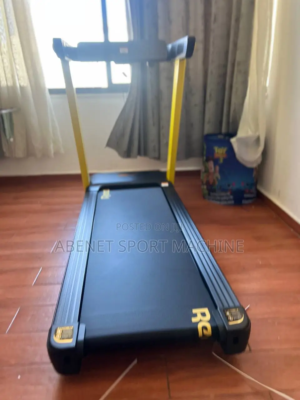 ዘመናዊ የአዉሮፓ ስታንዳርድ Reebok Fr20 የመሮጫ ማሽን