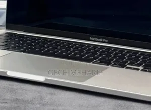 Photo - New Laptop Apple MacBook Pro M1 8GB Apple M1 Pro SSD 256GB