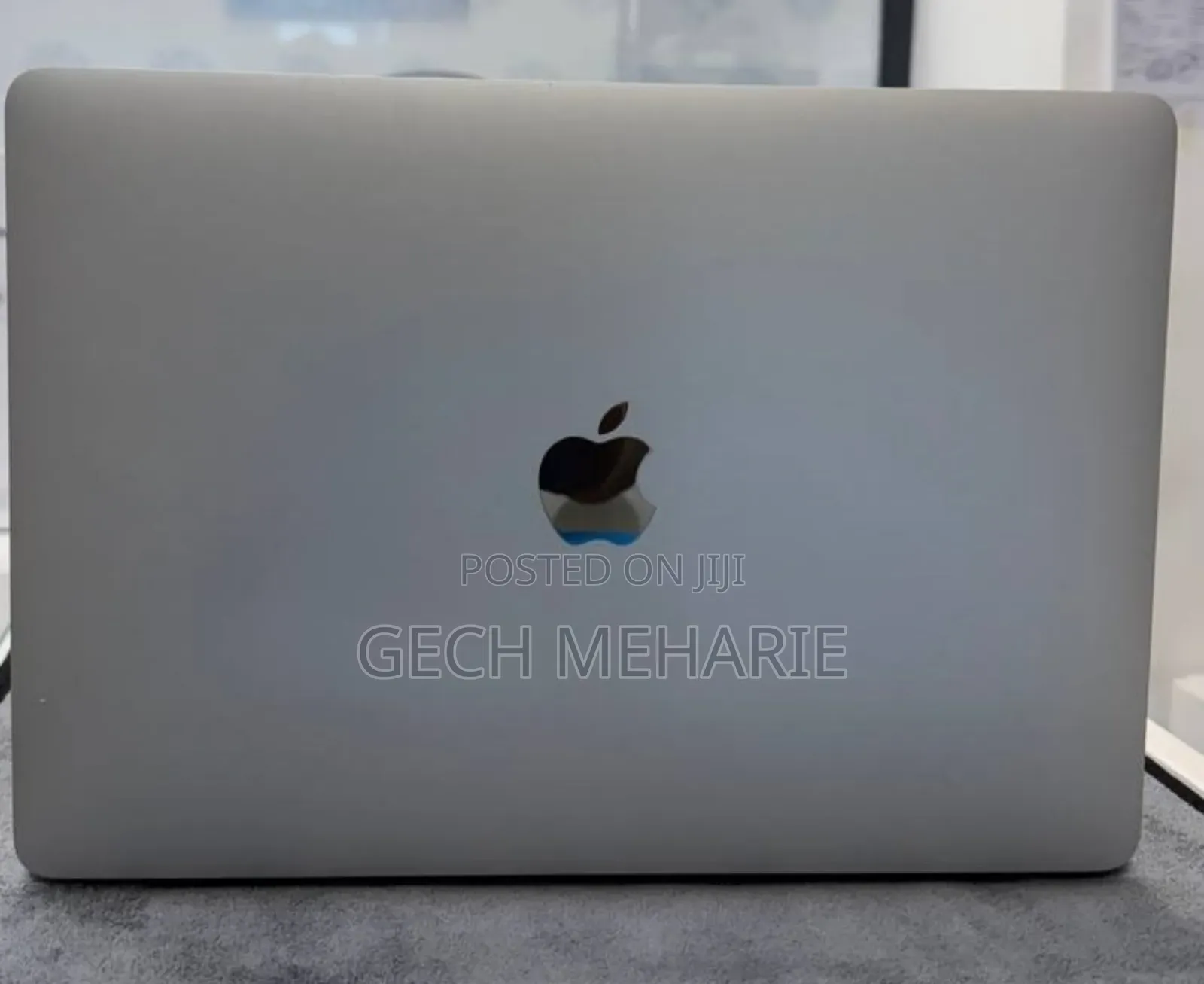 New Laptop Apple MacBook Pro M1 8GB Apple M1 Pro SSD 256GB