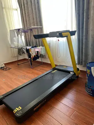 Photo - የአዉሮፓ ስታንዳርድ ዘመናዊ Reebok Fr20 የመሮጫ ማሽን