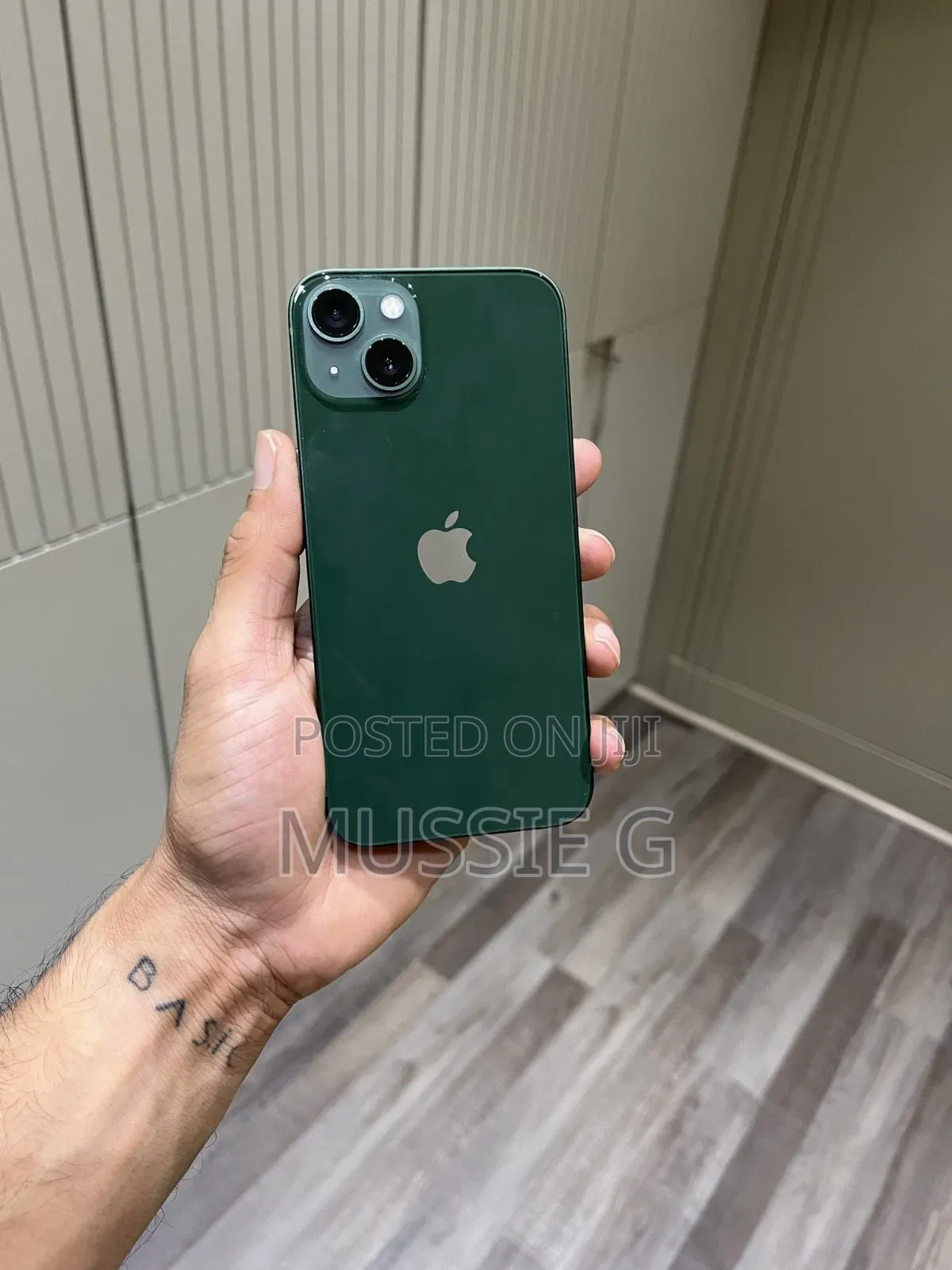 Apple iPhone 13 128 GB Green