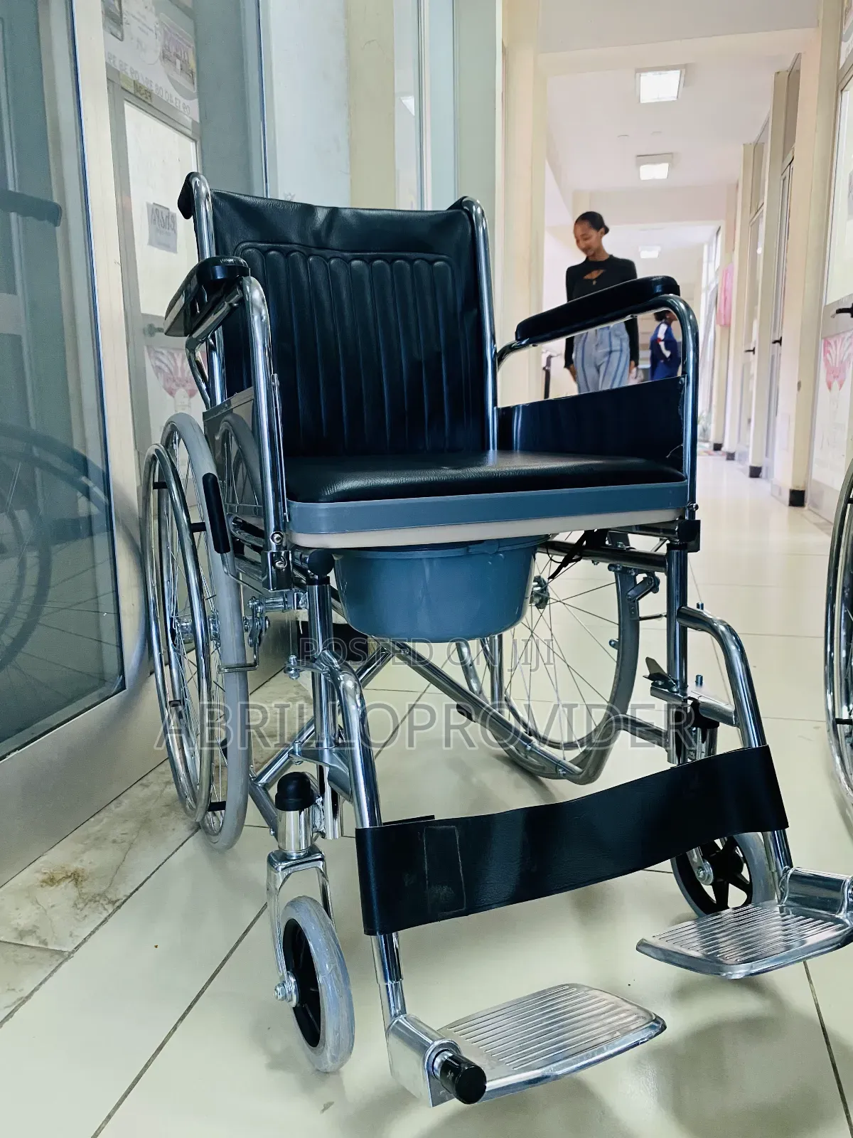 Toilet Wheelchair7wheelchair4wheelchair9wheelchair3wheelchai