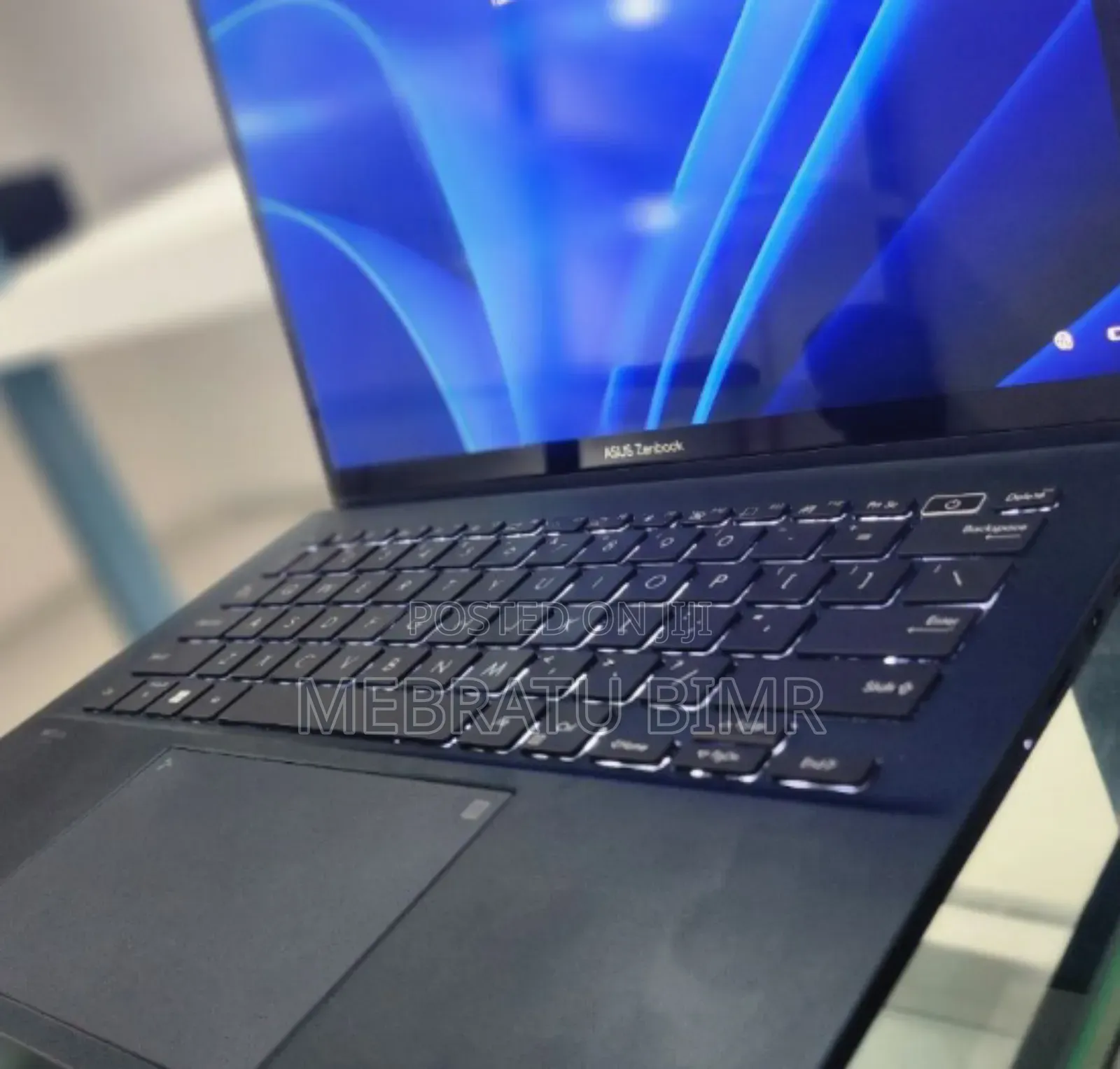 New Laptop Asus ZenBook 13 UX331UN 16GB Intel Core I7 SSD 512GB