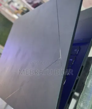 New Laptop Asus ZenBook 13 UX331UN 16GB Intel Core I7 SSD 512GB