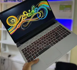 New Laptop Dell G15 5511 16GB AMD Ryzen 7 SSD 512GB