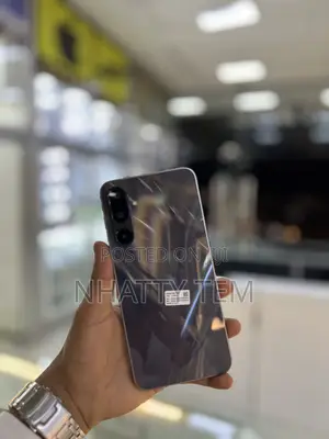 New Samsung Galaxy M16 128 GB Silver