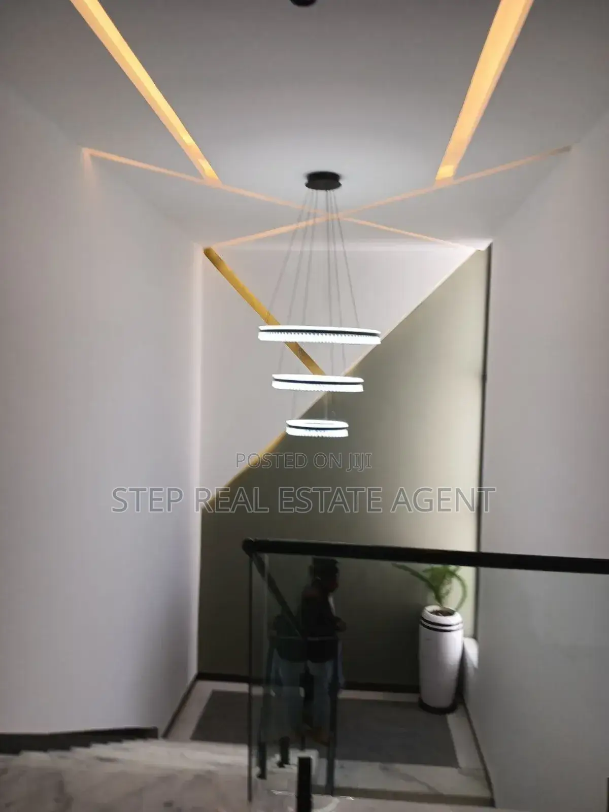 8bdrm House in Bole for sale