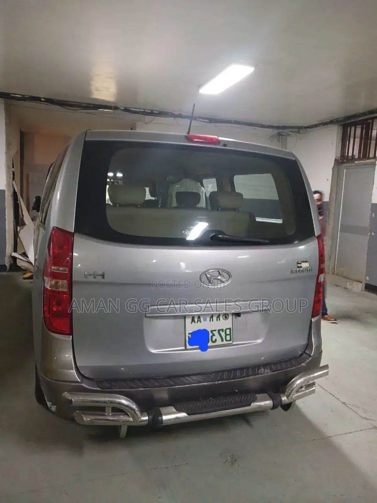 Hyundai H1 2016 Silver