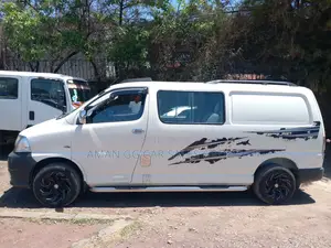 Toyota HiAce 2008 White