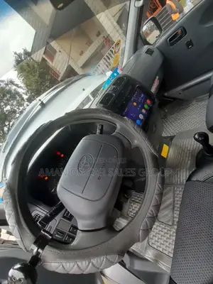 Toyota HiAce 2006 Silver