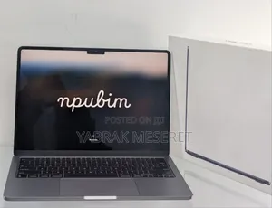 Photo - New Laptop Apple MacBook Air 2024 M3 13-Inch 8GB Apple M3 SSD 256GB