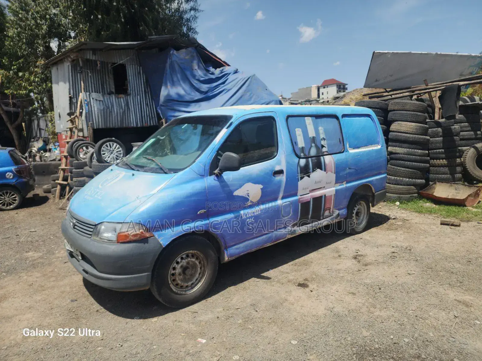 Toyota HiAce 2006 White