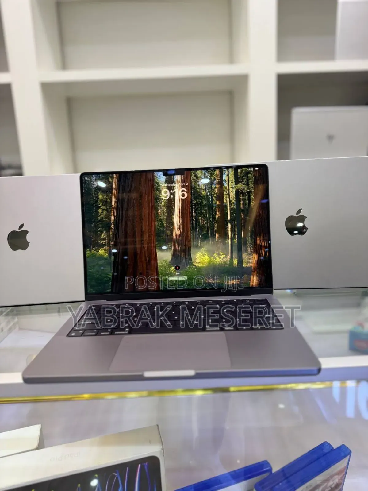 New Laptop Apple MacBook Pro M1 16GB Apple M1 Pro SSD 1T