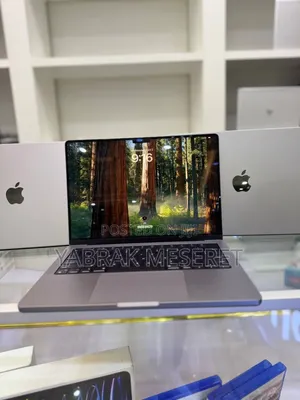 New Laptop Apple MacBook Pro M1 16GB Apple M1 Pro SSD 1T