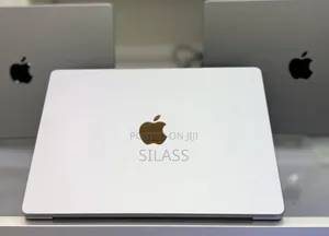 New Laptop Apple MacBook Pro M1 16GB Apple M1 Pro SSD 1T