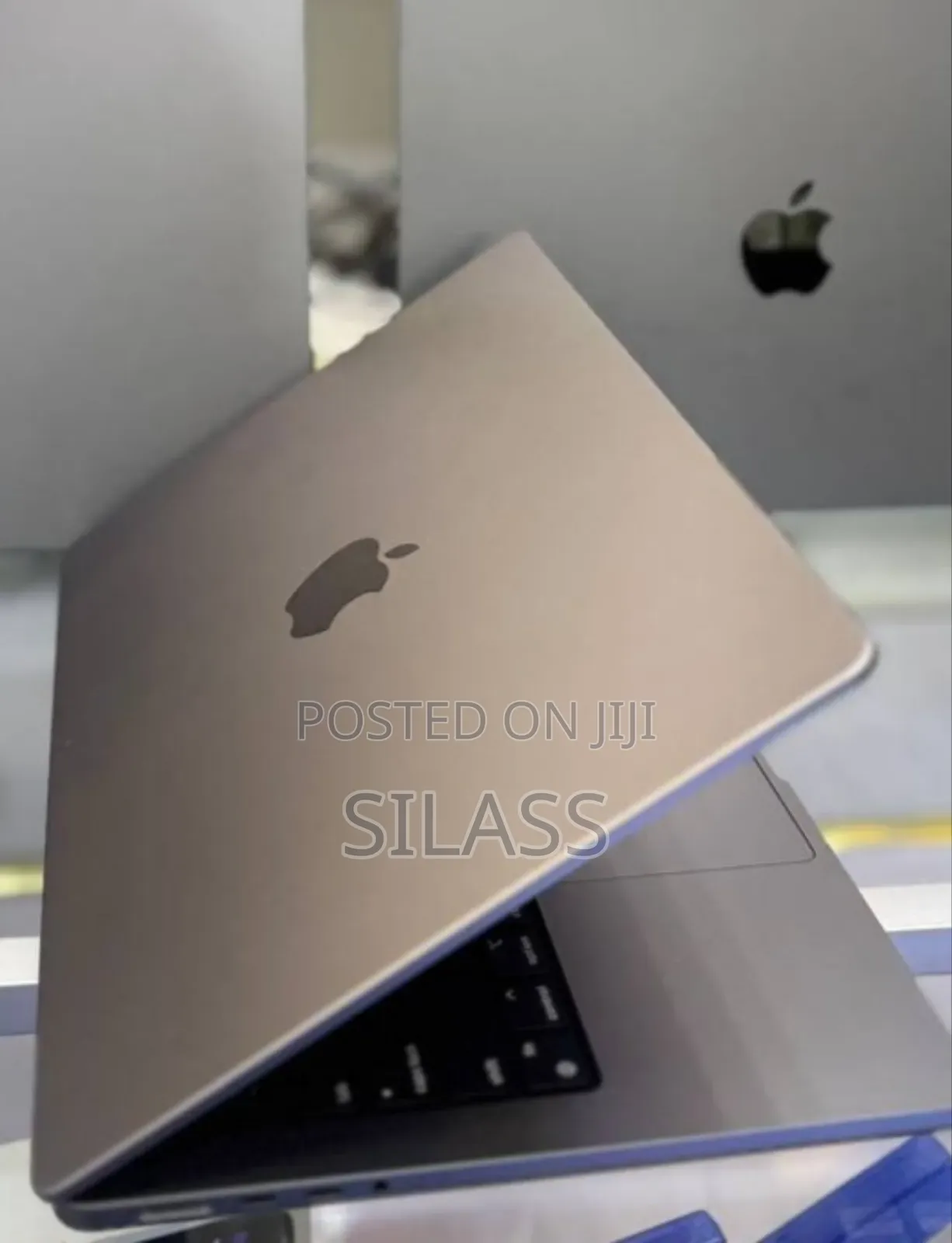 New Laptop Apple MacBook Pro M1 16GB Apple M1 Pro SSD 1T