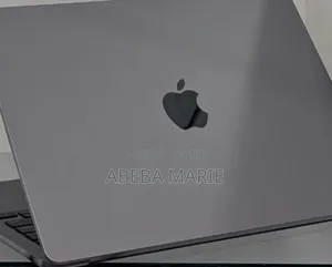 Photo - New Laptop Apple MacBook Air 2024 M3 13-Inch 8GB Apple M3 SSD 256GB